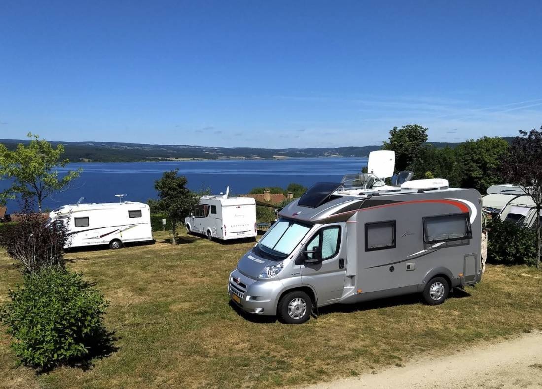 Camping Rondin des Bois  *** — Kemp in Rocles 