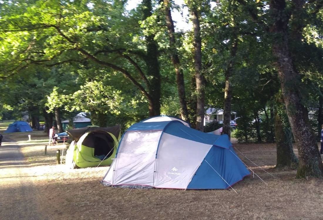 Camping St. Clair Sarl *** — Area da campeggio in Guenrouet