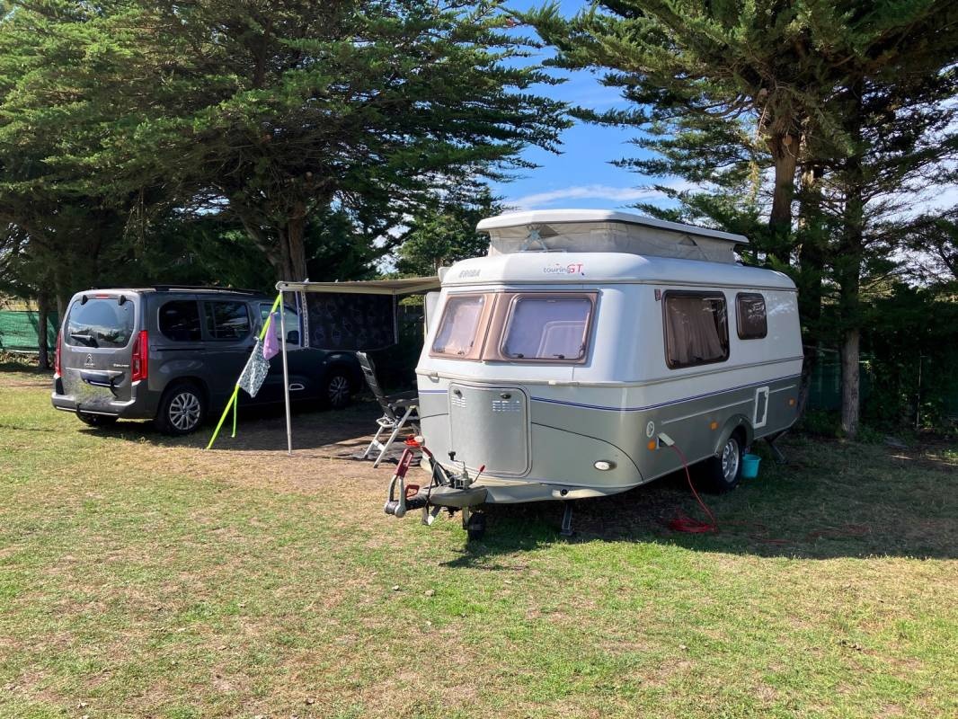 Camping Terre d'Entente — Kemping in Saint-Martin-de-la-Place / Pays de la Loire