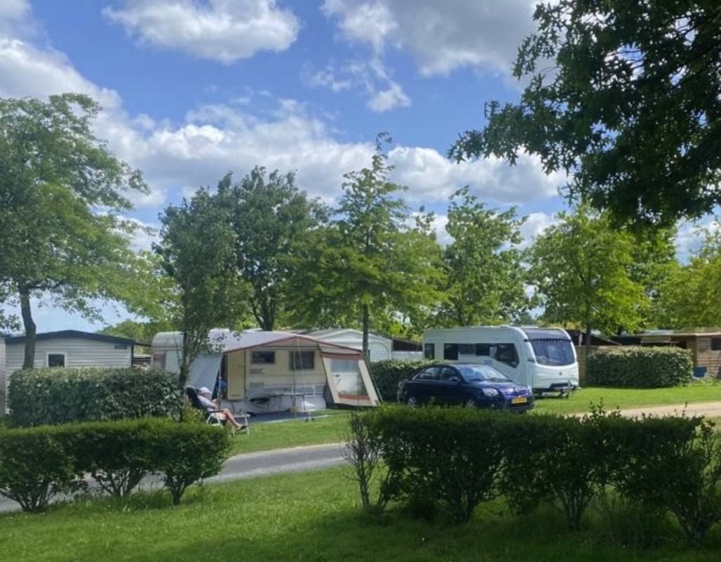 Camping Val de Vie **** — Camping in Maché