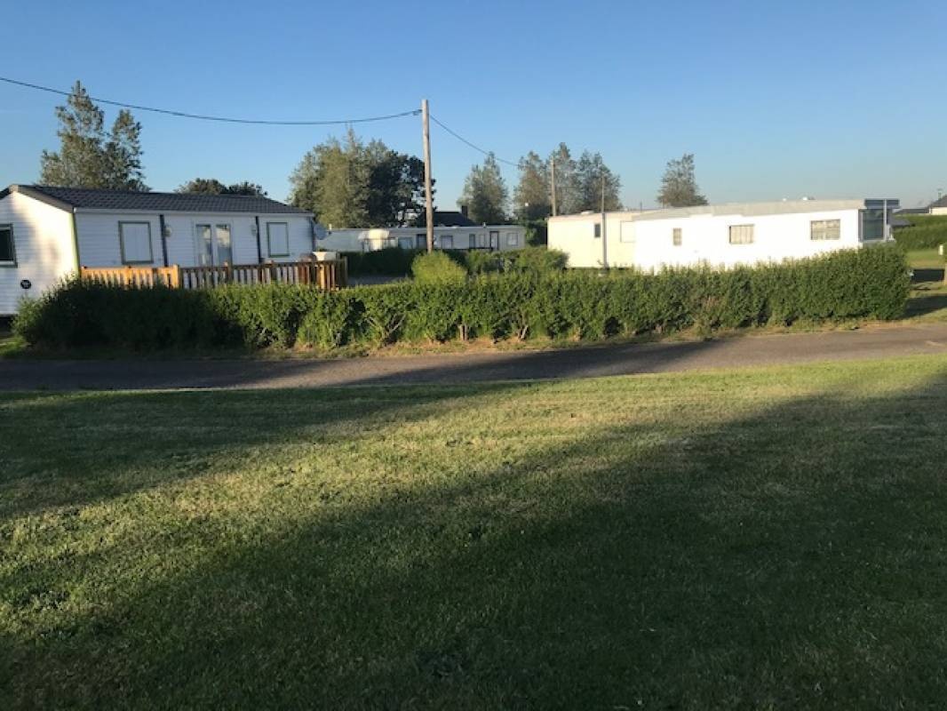 Camping Municipal Les Mouettes — Campingplass in Saint-Martin-aux-Buneaux