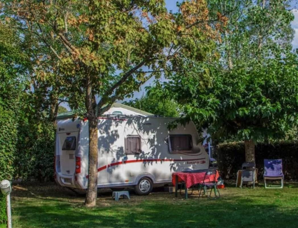 Camping Le Pessac *** — Kemp in Vielmur-sur-Agout 