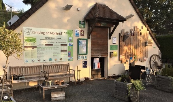 Camping de Montréal *** — Sítio de acampamento in Saint-Germain-les-Belles / Nouvelle-Aquitaine