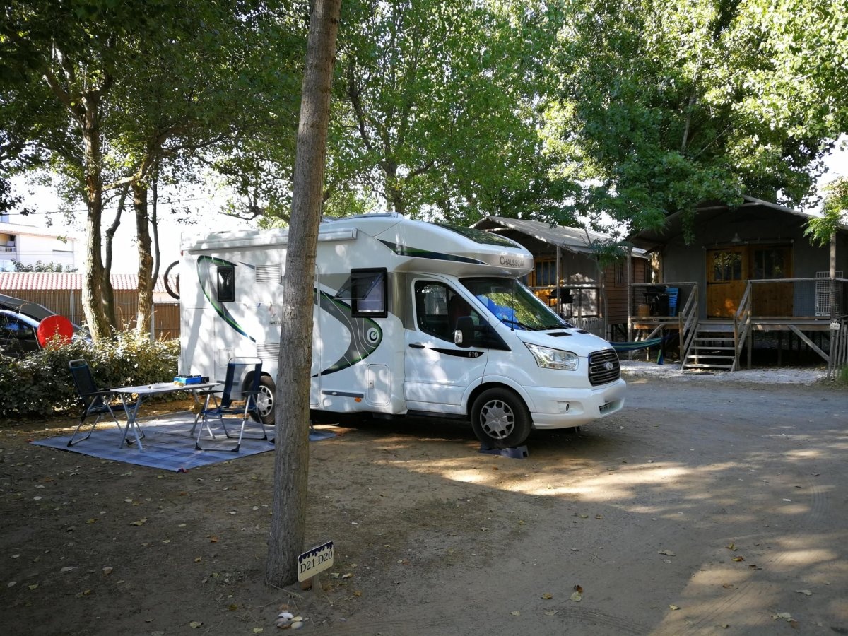 Flower Camping Robinson — Camping in Marseillan / Occitanie