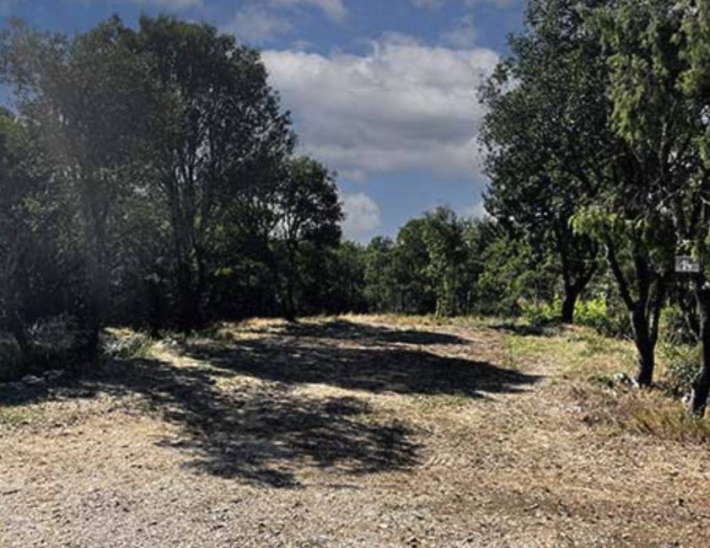 Camping Les Dolmens *** — Campingplads in Méjannes-le-Clap 