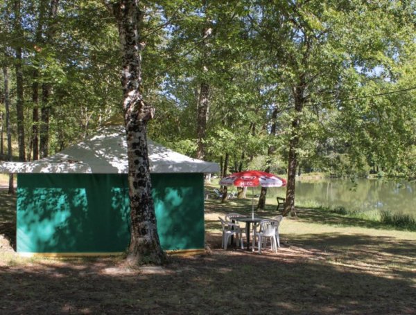 Camping Le Roc de Lavandre *** — Foto 3
