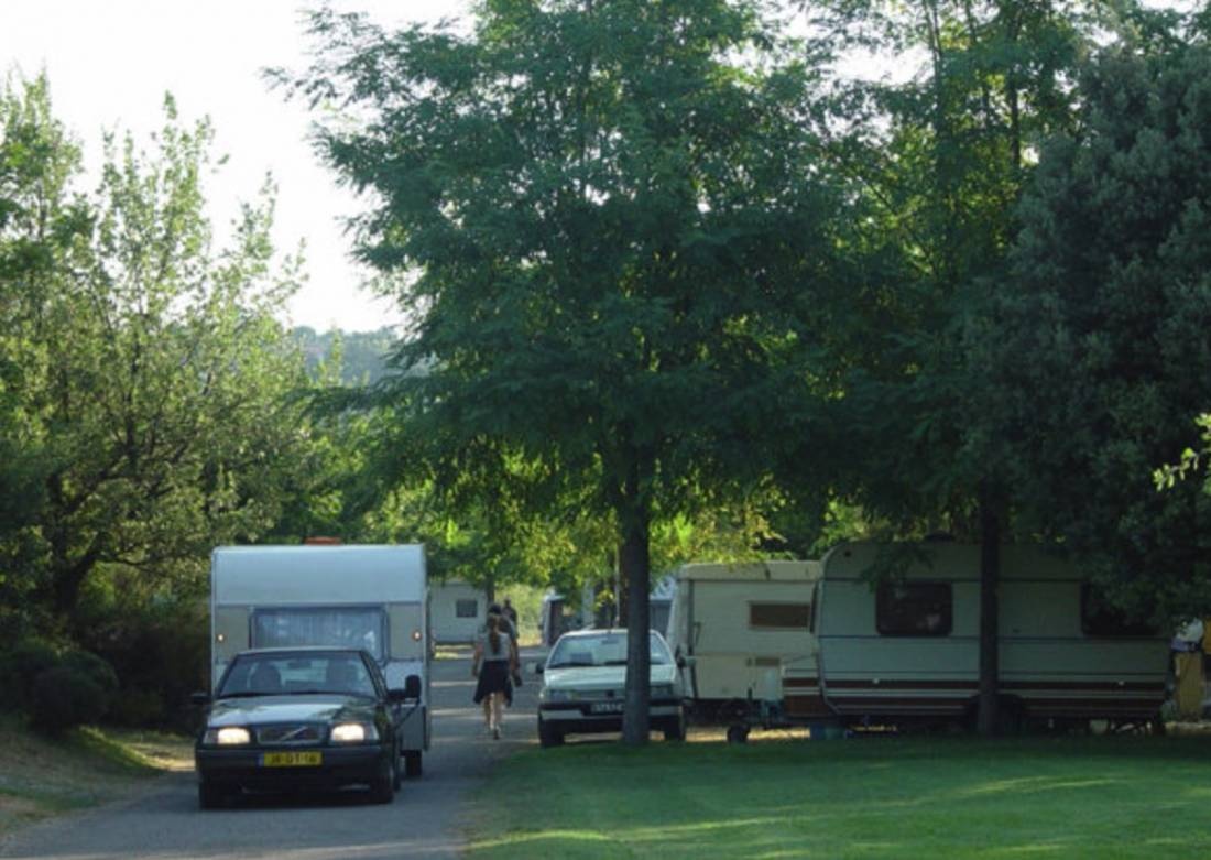 Camping Regain *** — Camping Site in Gréoux-les-Bains 