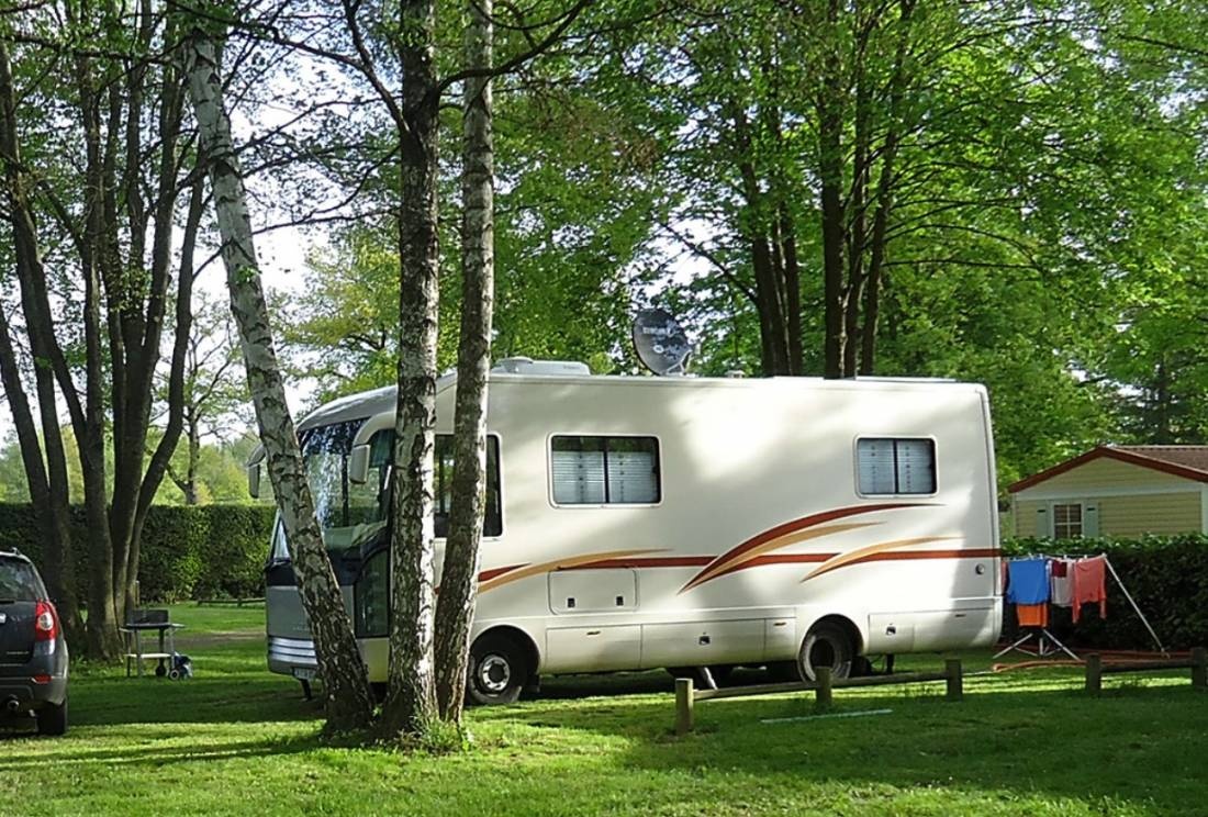 Camping L’eau Mère *** — Campingplads in Sauxillanges