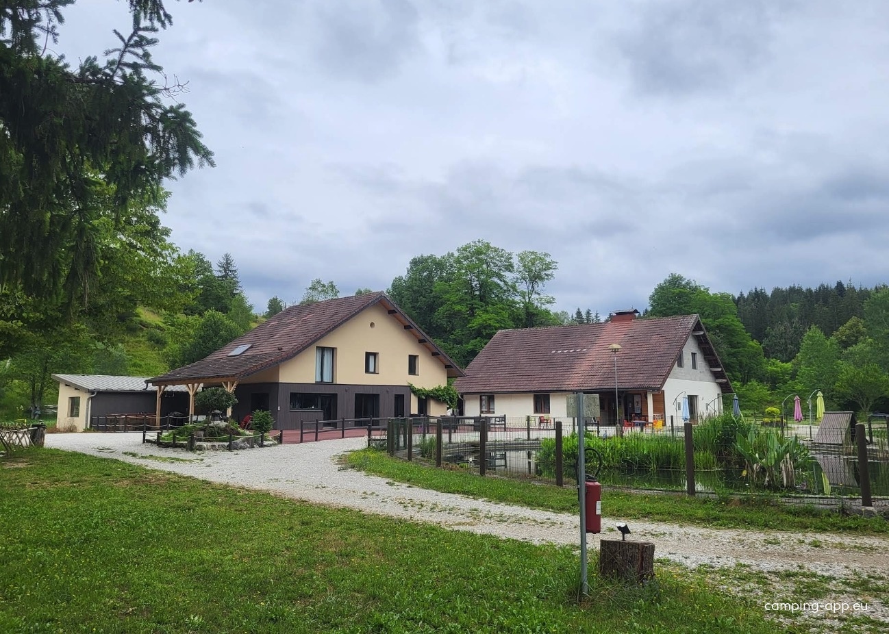 Domaine de la Fraite — Campingplats in Thoiria