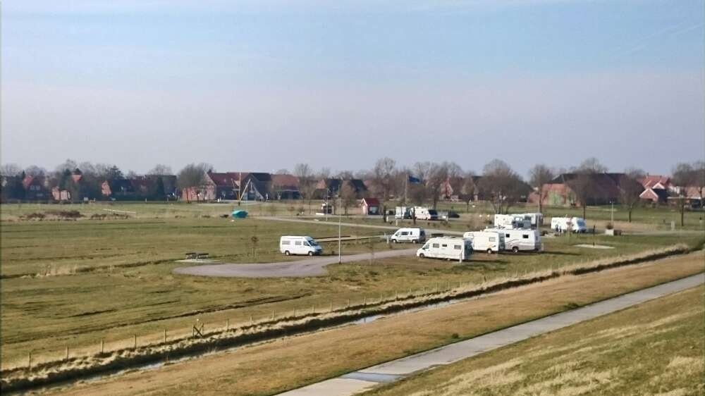 Stellplatz am Deich Jemgum - Ditzum — Sp. parking dla kamperów in Jemgum - Ditzum