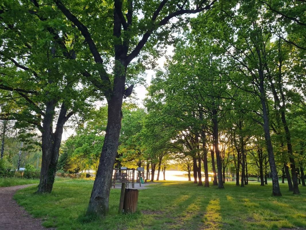 Camping La Tour Du Stock — Campingplatz in Langatte