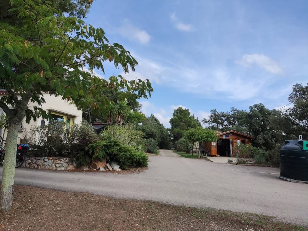 Camping Al Comu — Campingplass in Llauro / Occitanie