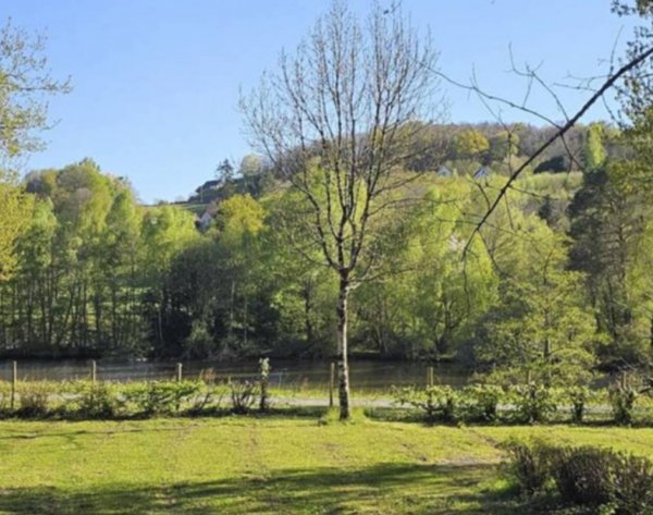 Camping de Ladignac Le Long bel air — Photo 3
