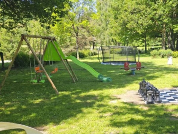 Camping de Ladignac Le Long bel air — Photo 2