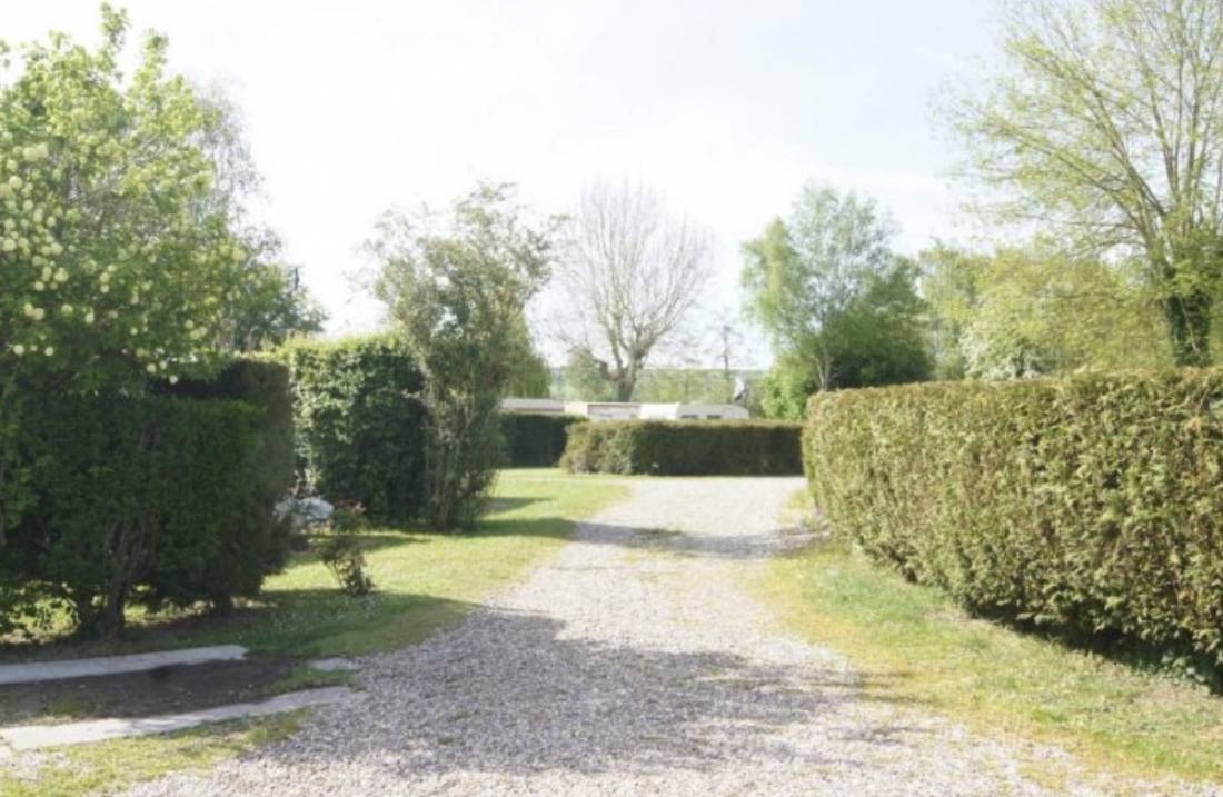 Camping Municipal La Peupleraie ** — Cámping in Long / Hauts-de-France