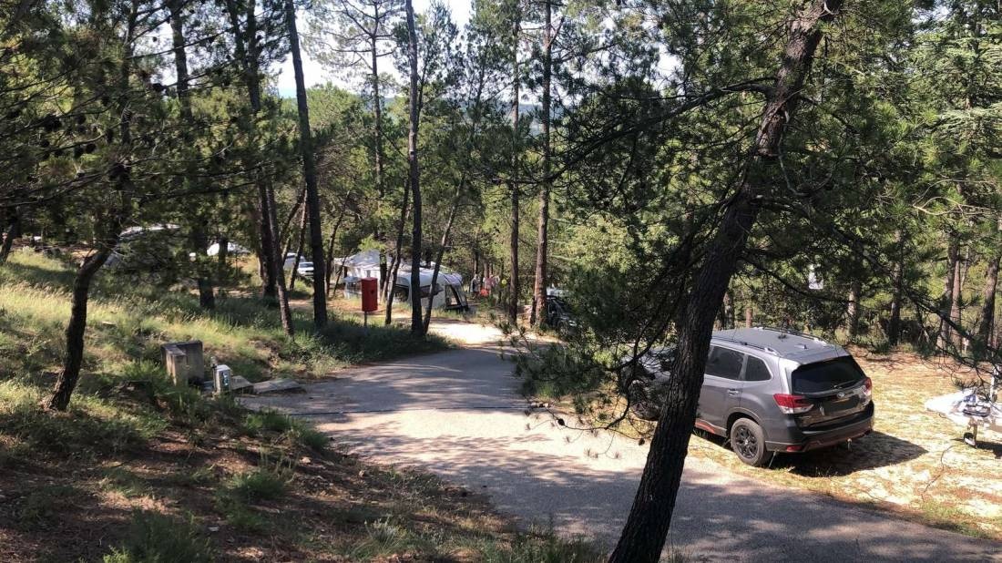 CAMPING MUNICIPAL LA PINEDE — Camping Site in Bédoin