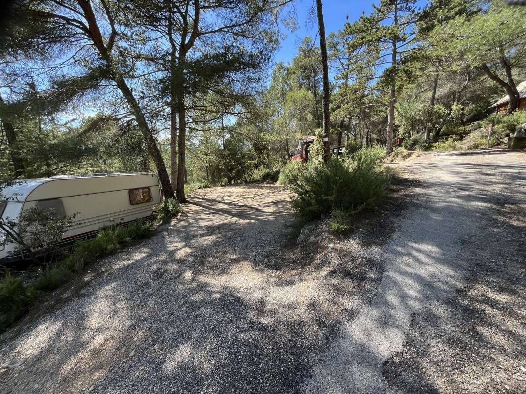 CAMPING MUNICIPAL LA PINEDE — Sítio de acampamento in Bédoin