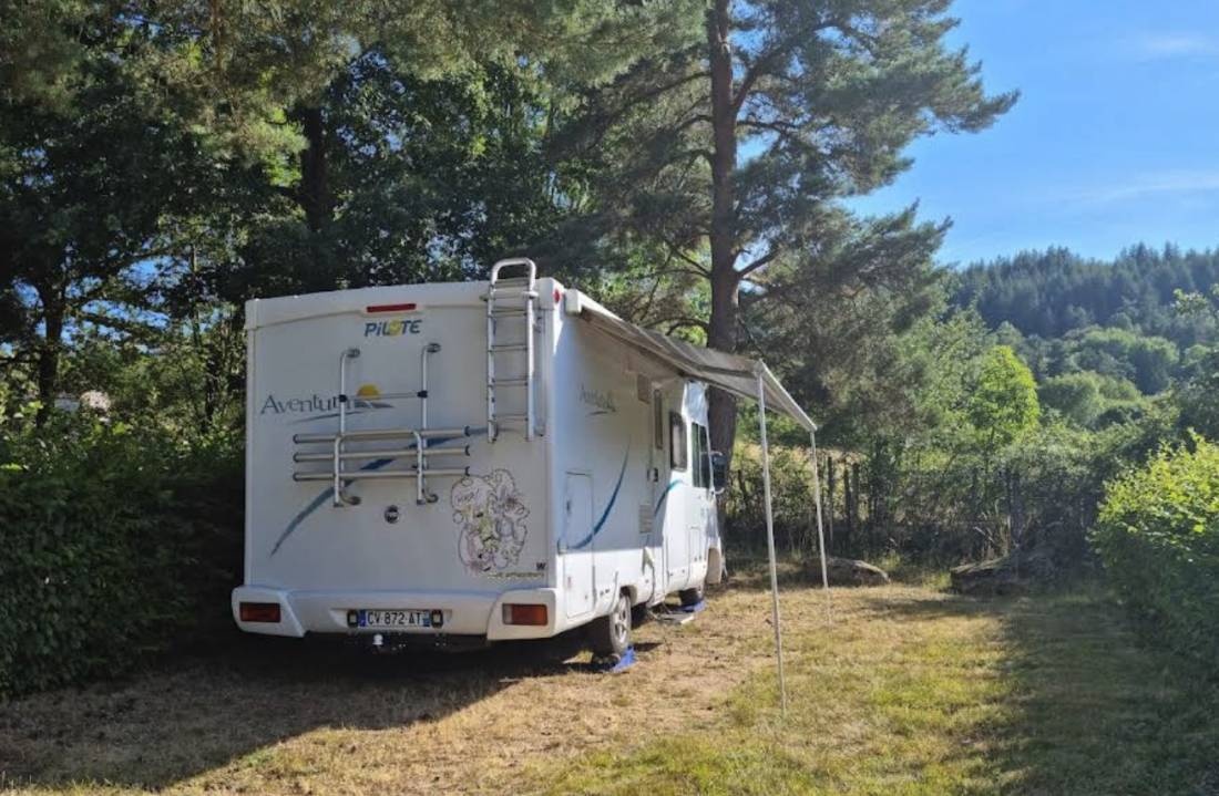 Camping de la Piscine *** — Campingplass in Le Malzieu-Ville