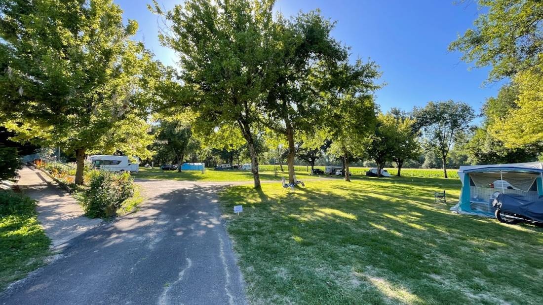 Camping Les Platanes — Campingplats in La Boixe