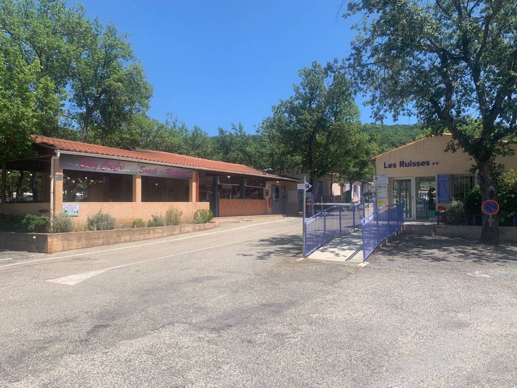 Camping Municipal the Ruisses — Camping Site in Les Salles-sur-Verdon / Provence-Alpes-Côte d'Azur