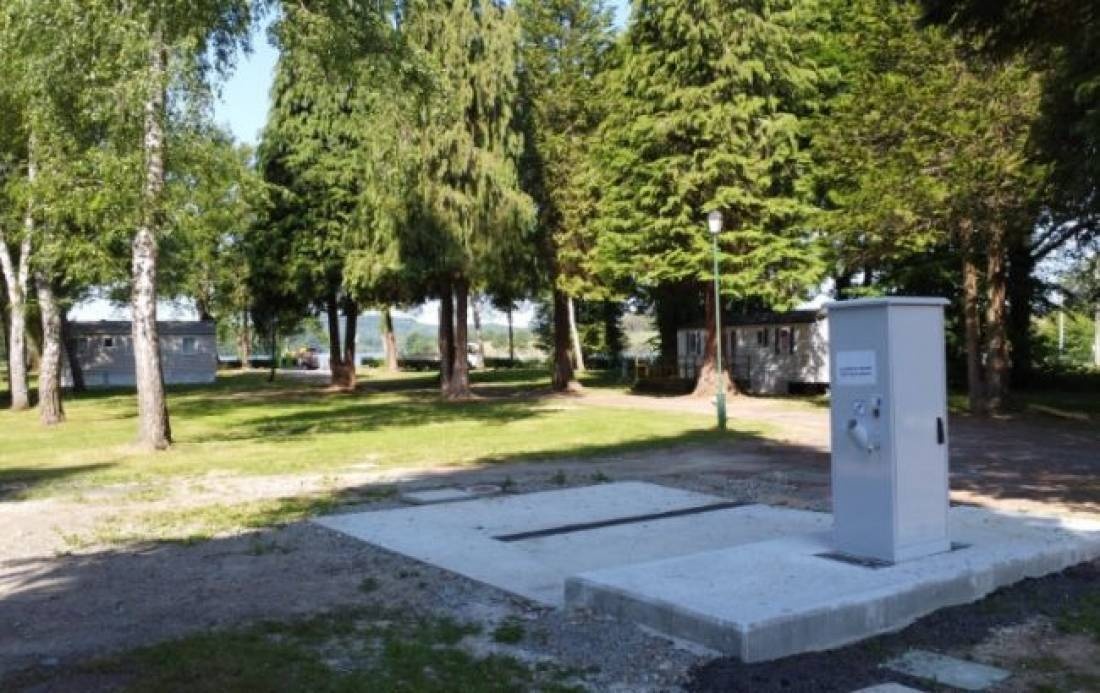 Camping-Car Park Noth — Campingplass in Noth