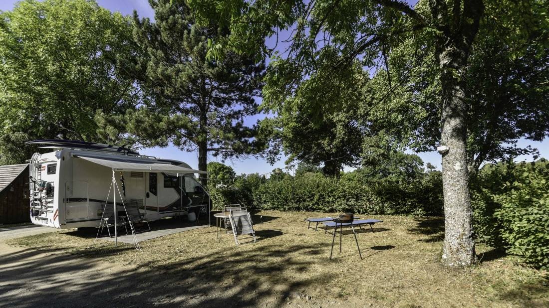 Camping de l'Etang Philippe *** — Campingplats in Saint-Gervais-d'Auvergne / Auvergne-Rhône-Alpes