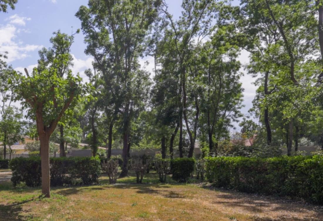 Camping Paradis Sol à Gogo **** — Camping Site in Saint-Hilaire-de-Riez