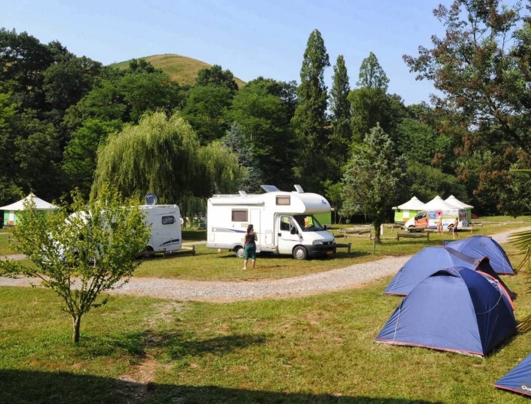 Camping Amestoya — Sítio de acampamento in Bidarray