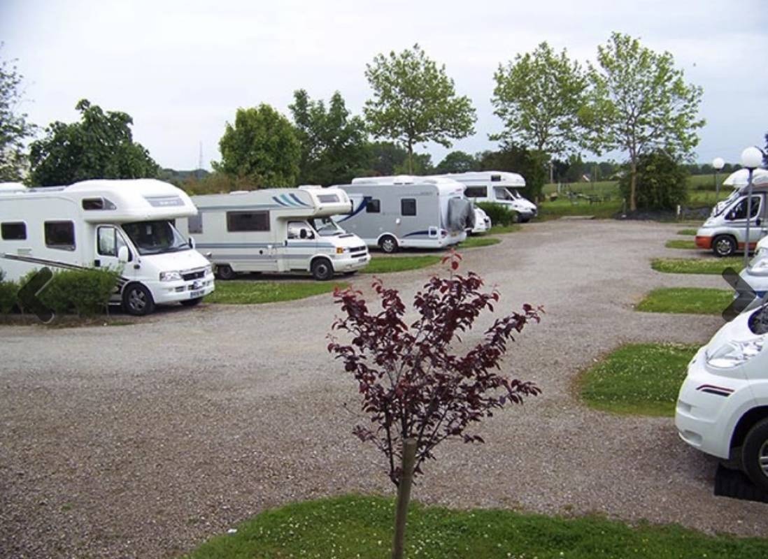 Hotel Camping Bal *** — Camping Site in Tournehem-sur-la-Hem