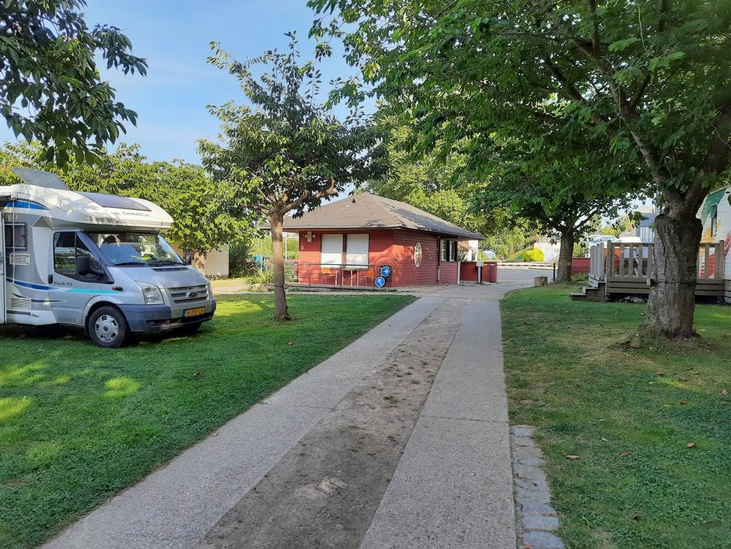 Camping Municipal Camp Eure — Camping in Pont-de-l'Arche