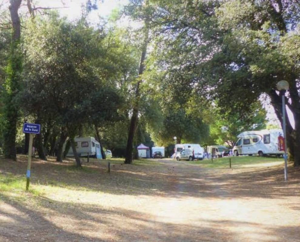 Camping du Pied Girard ** — Cámping in Saint-Vincent-sur-Jard