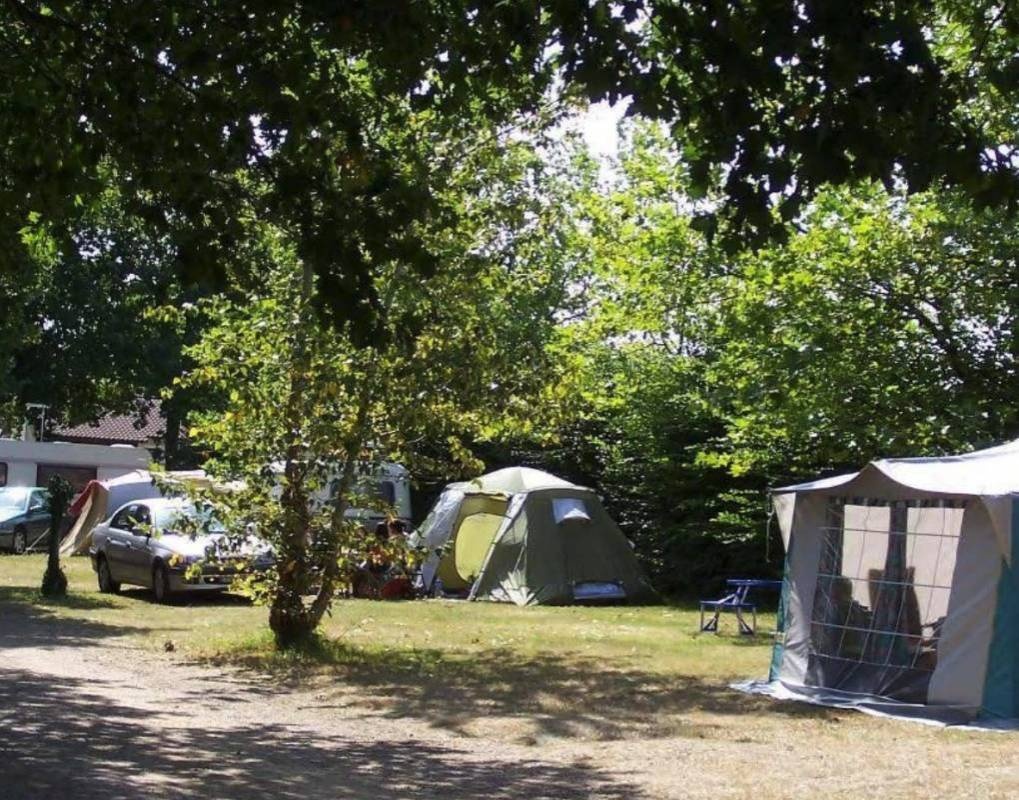 Camping du Grand Fay — Camping Site in Saint-Père-en-Retz