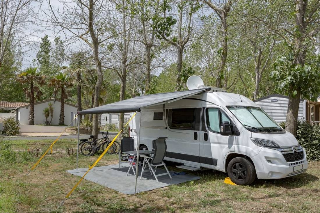 Sandaya Camping Blue Bayou ***** — Camping in Vendres-plage / Bretagne
