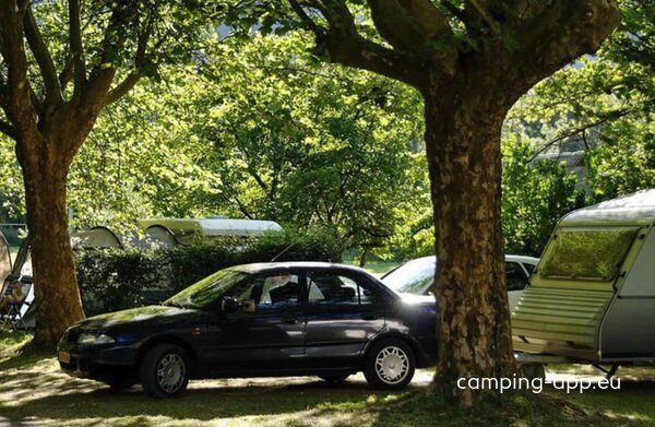 Camping La Piscine *****