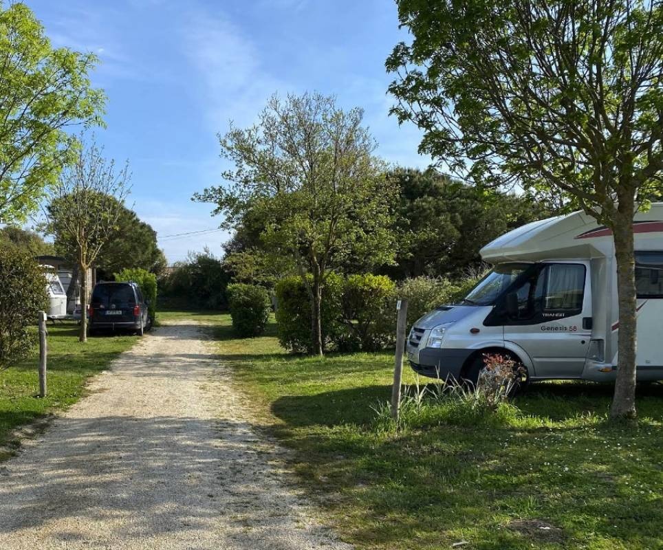 Camping La Plage **** — Місце для кемпінгу in Saint-Clément-des-Baleines