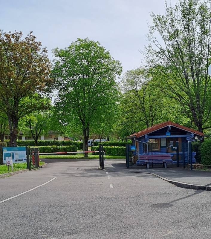Camping Vittel *** — Sítio de acampamento in Vittel / Grand Est