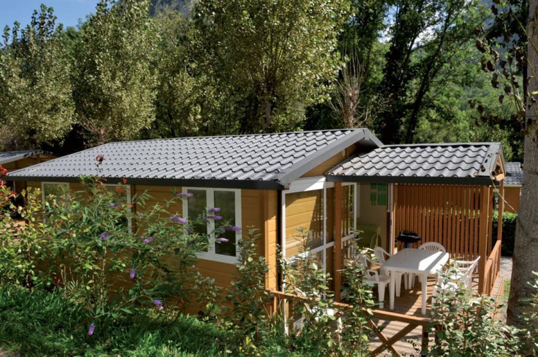 Camping des Grottes — Campingplads in Alliat / Occitanie