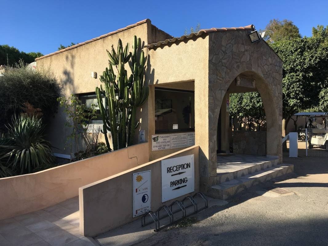 Camping Dolce Vita — Camping Site in Calvi / Nouvelle-Aquitaine