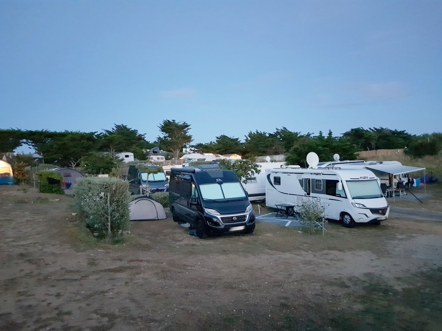 Camping Campéole Les Amis de le Plage — Camping in Le Bois-Plage-en-Ré / Nouvelle-Aquitaine