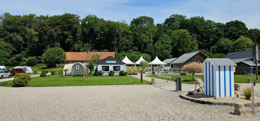 Camping Vitamin — Kemp in Saint-Aubin-sur-Scie / Normandie