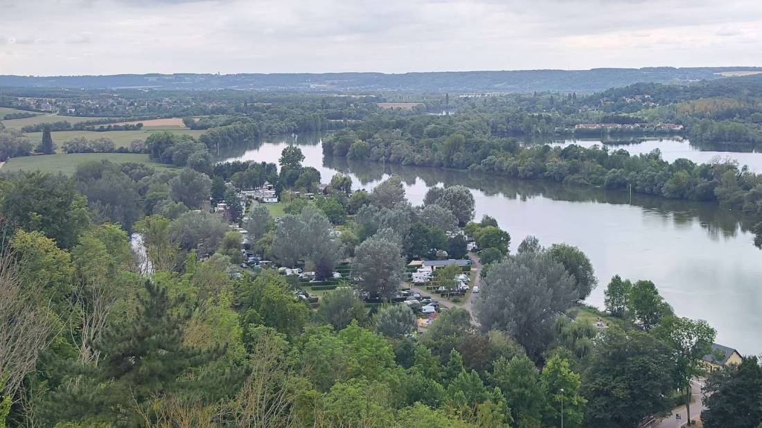 Camping de l'Ile des 3 Rois — Camping in Les Andelys / Normandie