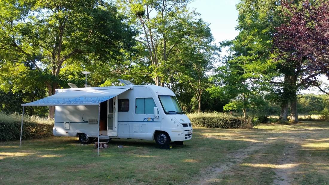 Camping des Varennes — Kemping in Mûrs-Erigné / Pays de la Loire