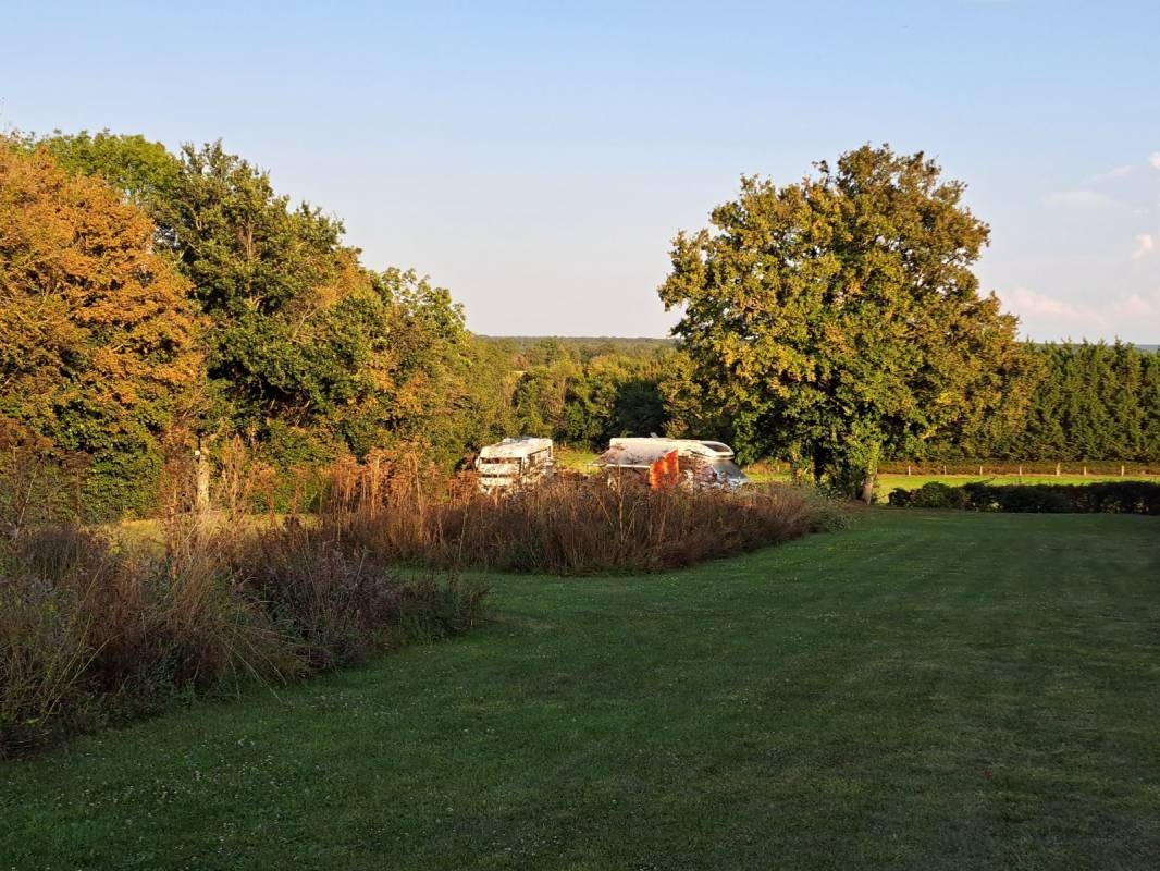 Camping Le Bonhomme — Cámping in Néret-Frankrijk