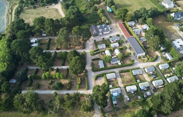 Camping Le Cadran Solaire ***