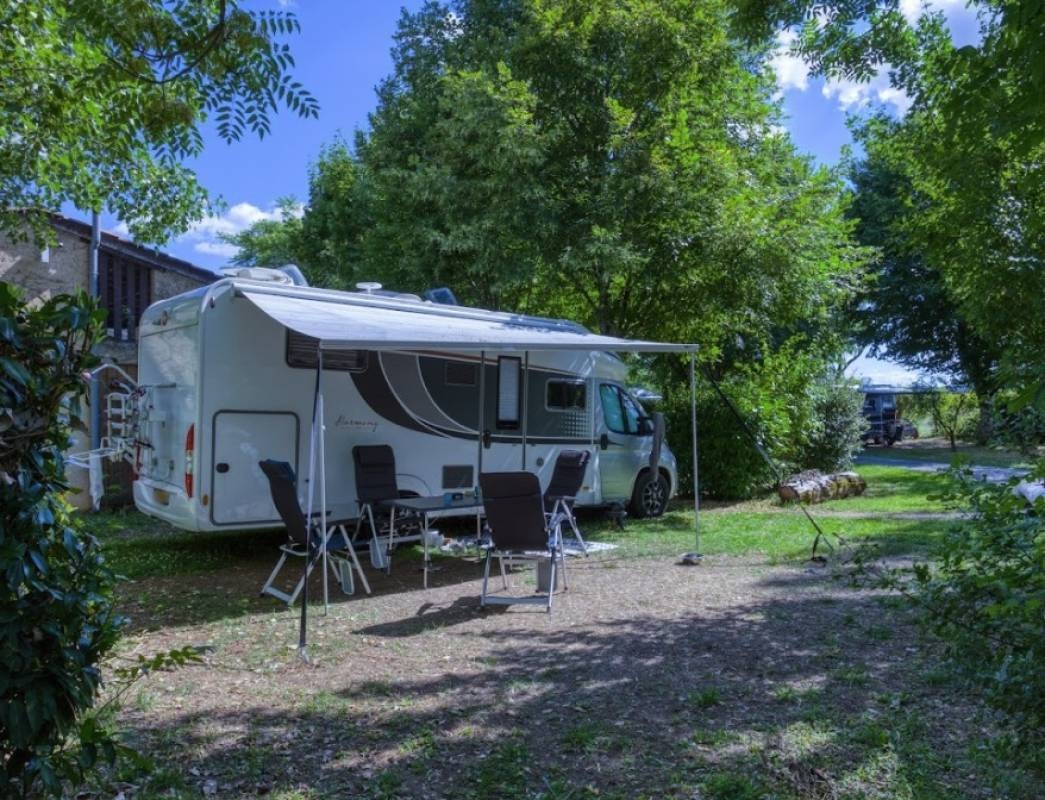 Camping Le Bosquet *** — Kemp in Domme