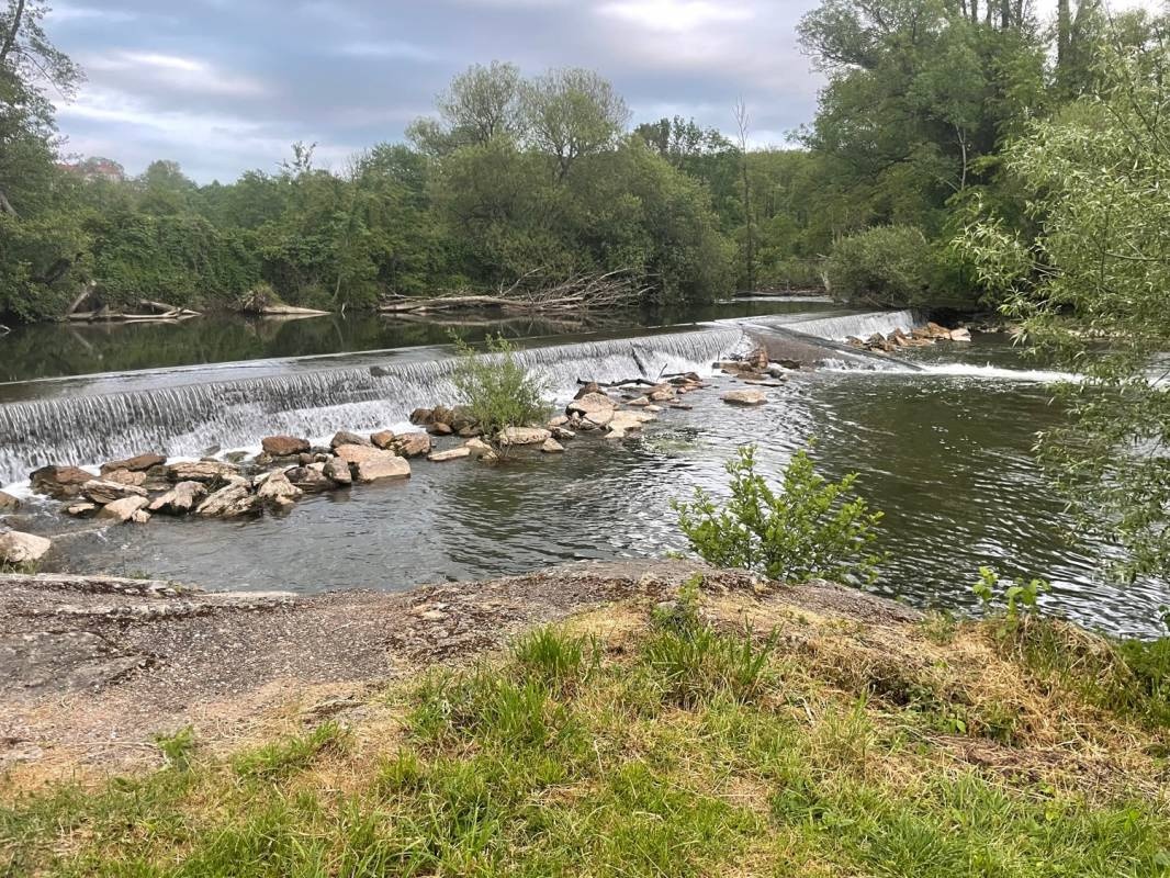 Camping Le Chapeau Chinois — Camping in Villersexel / Bourgogne Franche-Comté