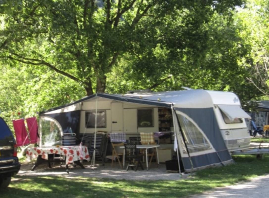 Camping le Chambron — Cámping in Condorcet