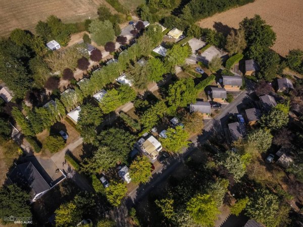 Camping Le Lac de Bonnefon — Foto 2
