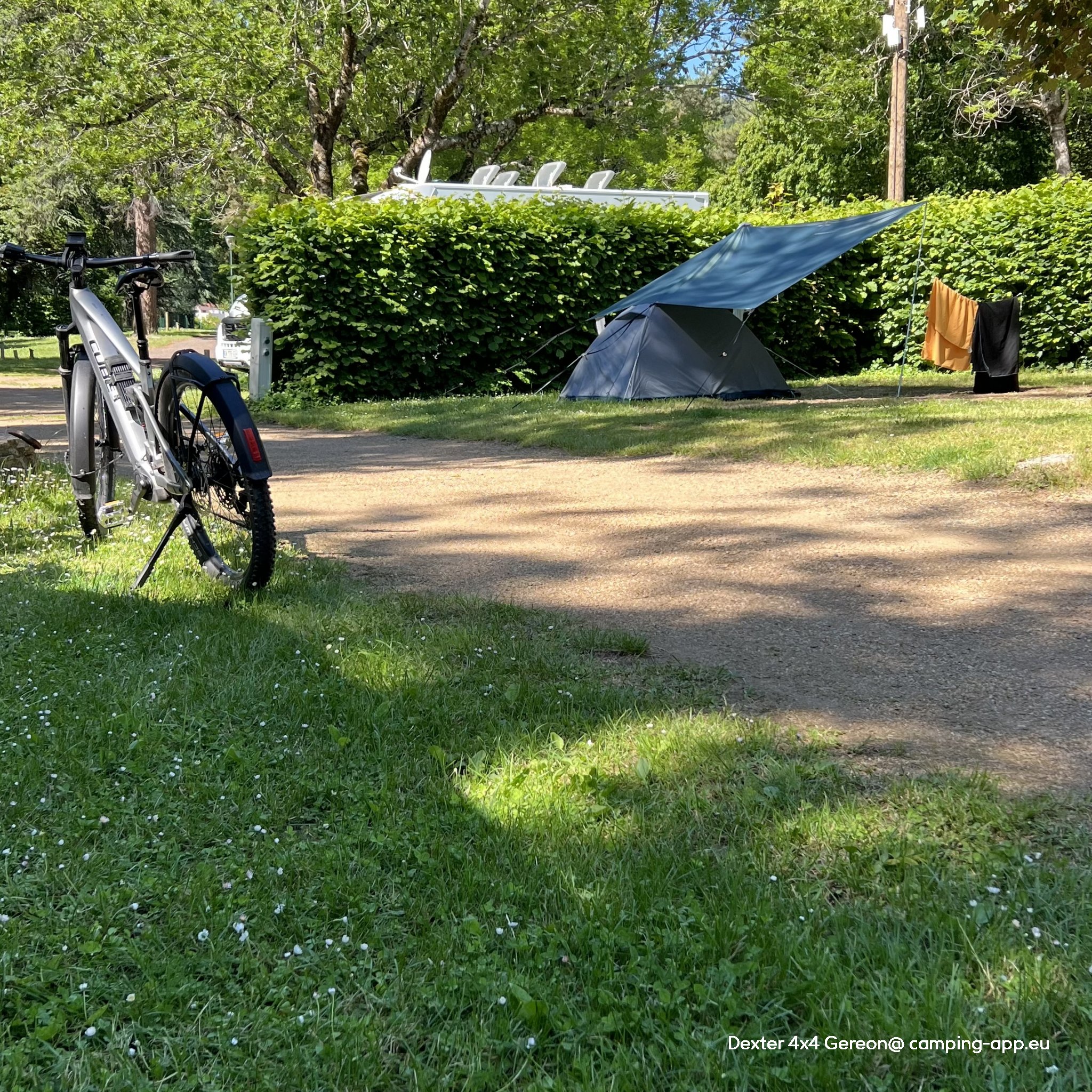 L’Hôtel de plein air Le Chanset — Foto 3