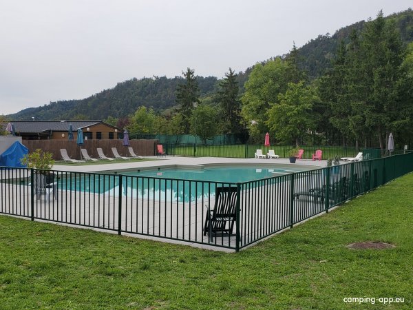 L’Hôtel de plein air Le Chanset — Foto 6